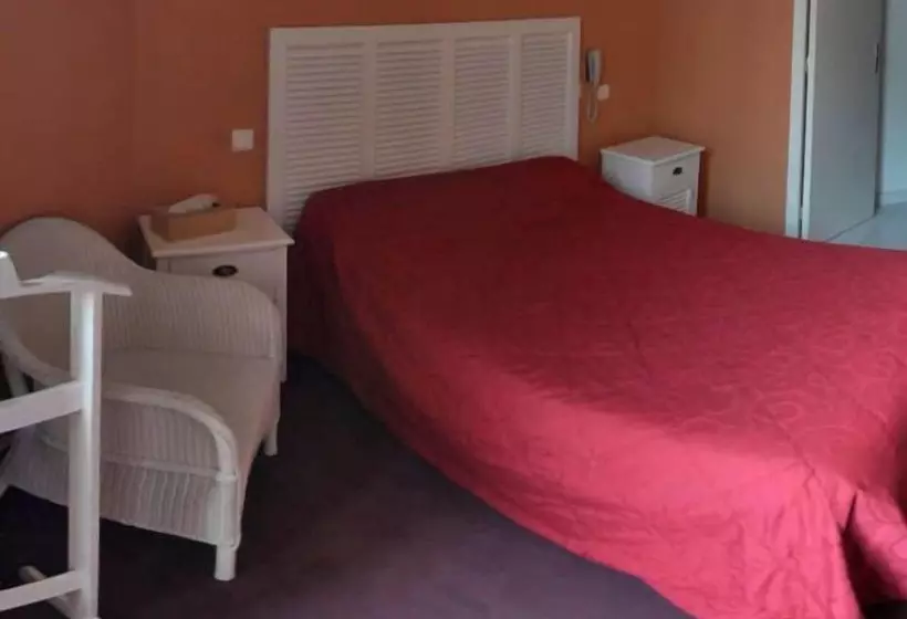 Hotelli Logis Le Bretagne