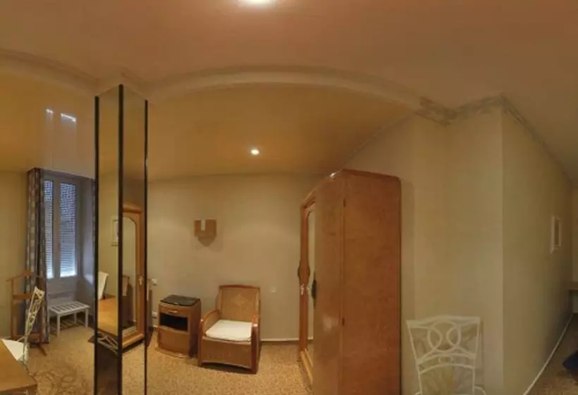 Hotelli Logis Le Bretagne