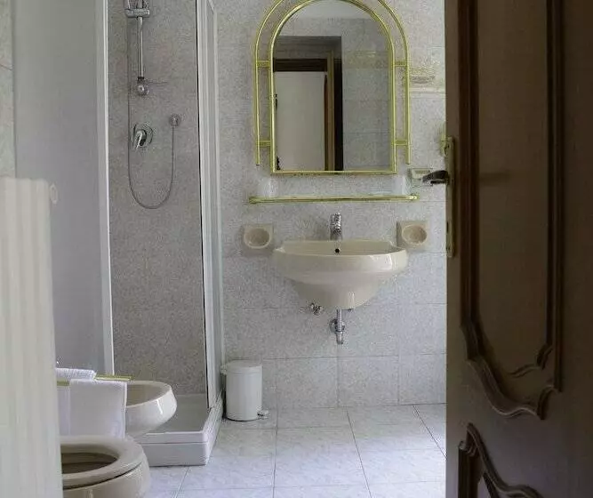 Hotelli Affittacamere Maison Napoleon