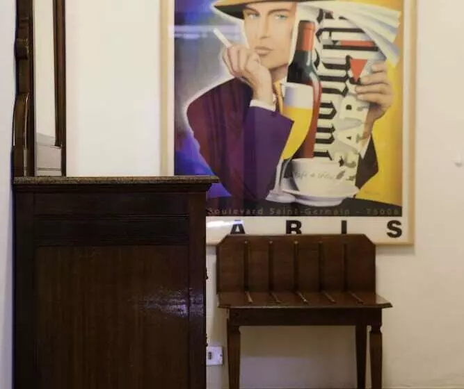 Hotelli Affittacamere Maison Napoleon