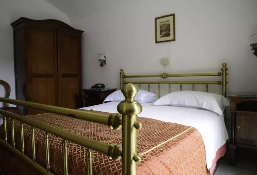 Hotelli Affittacamere Maison Napoleon