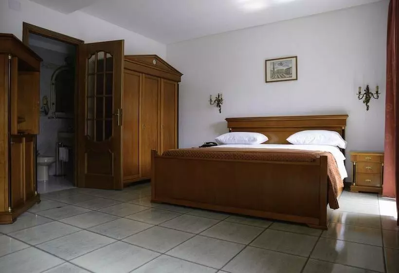 Hotelli Affittacamere Maison Napoleon