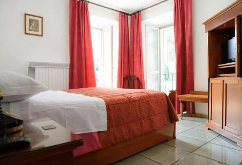 Hotelli Affittacamere Maison Napoleon