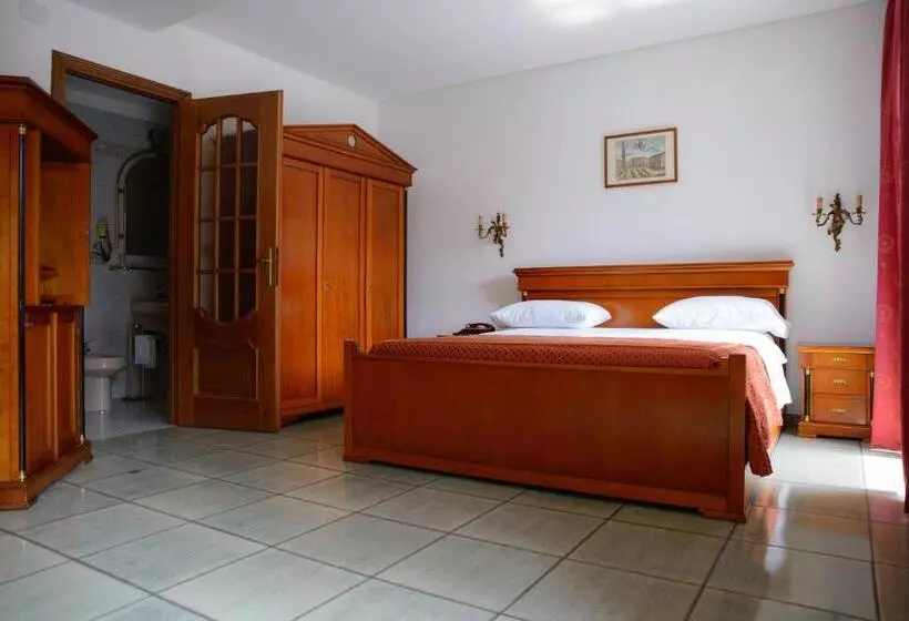 Hotelli Affittacamere Maison Napoleon