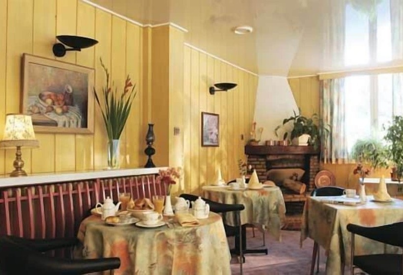 Отель Relais Benelux Bale