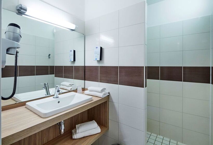 فندق على الطريق Kyriad Clermont Ferrand Nord  Riom