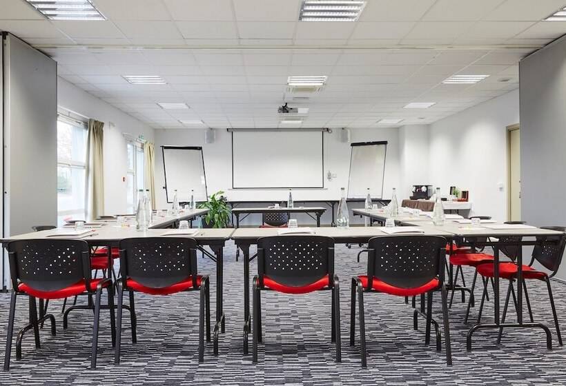 فندق على الطريق Kyriad Clermont Ferrand Nord  Riom