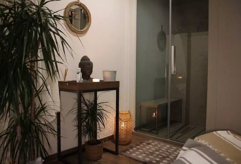 ベッドアンドブレックファースト La Catiniere