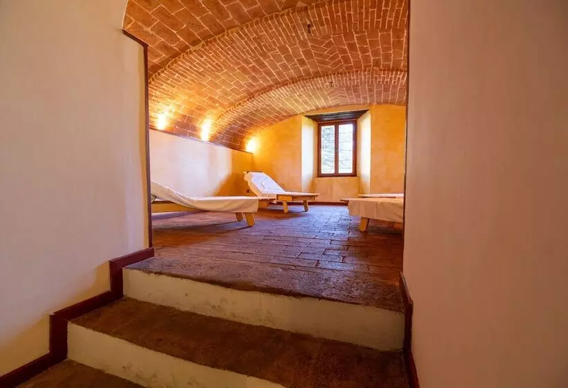 Castello Di Sovicille   Residenza D Epoca