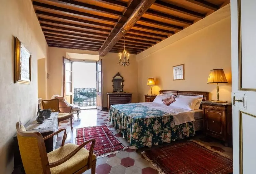 Castello Di Sovicille   Residenza D Epoca