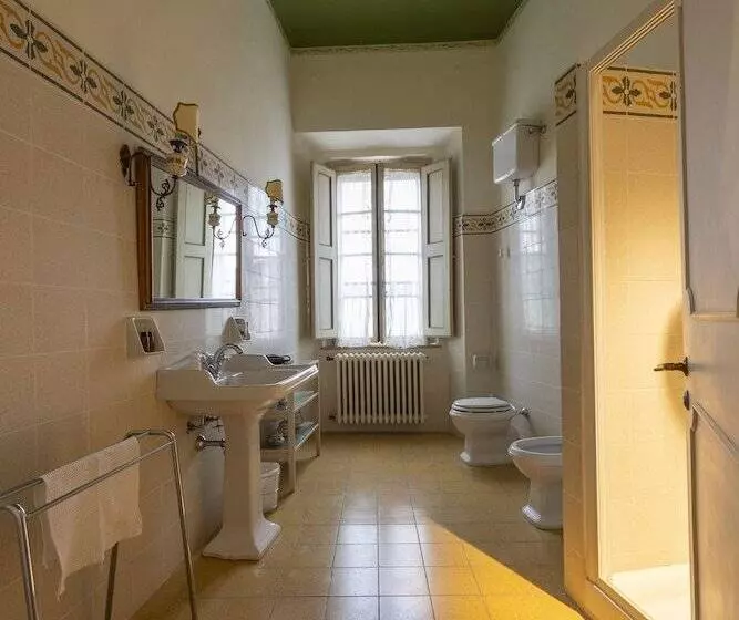 Castello Di Sovicille   Residenza D Epoca