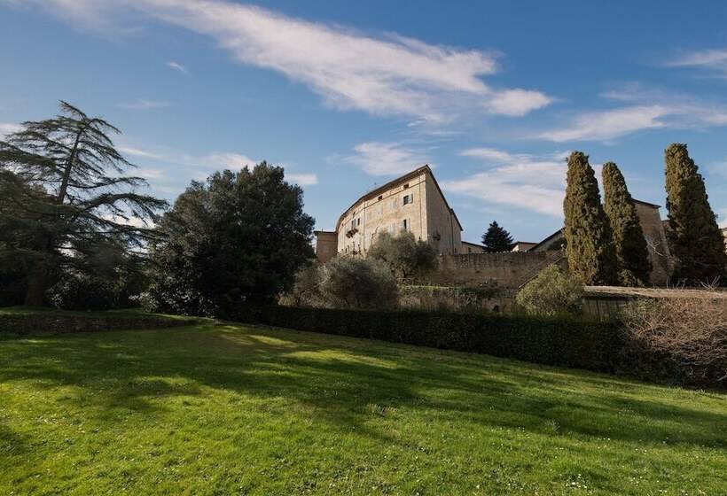 Castello Di Sovicille Residenza D Epoca