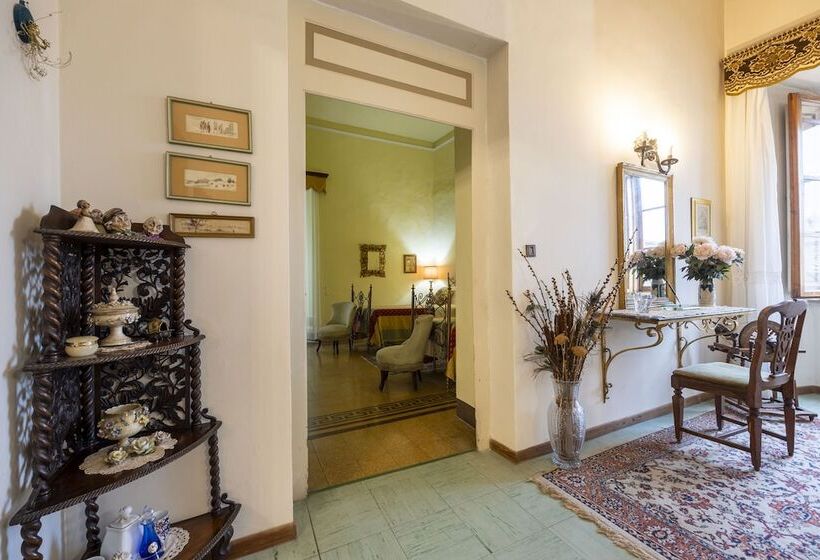 Castello Di Sovicille Residenza D Epoca