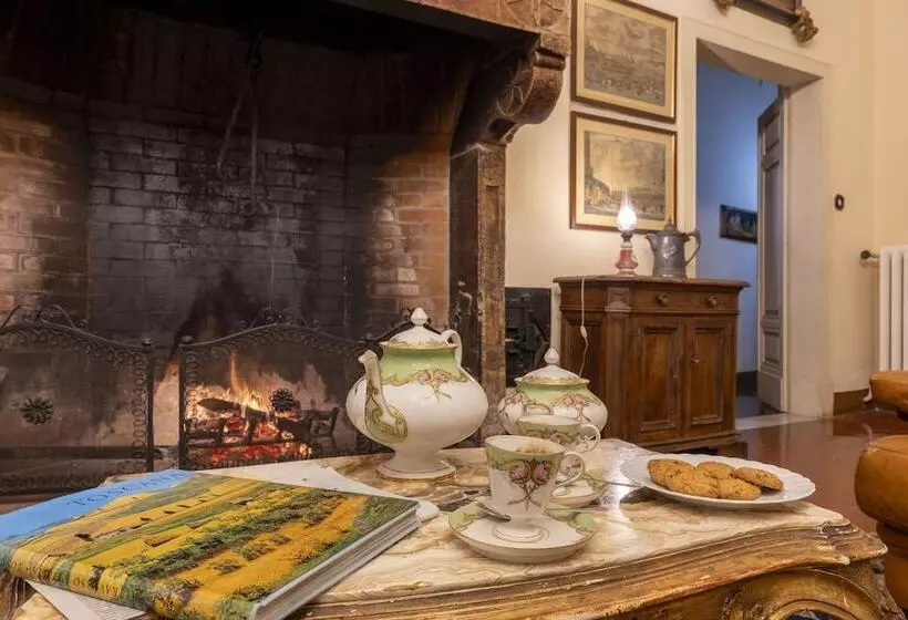 Castello Di Sovicille   Residenza D Epoca