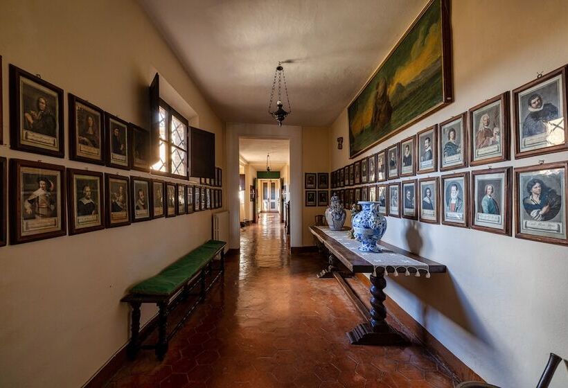 Castello Di Sovicille Residenza D Epoca