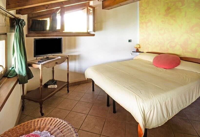 Flat With Private Garden And Air Conditioning