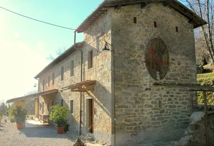 Authentic Tuscan Country Home Situated Between Pistoia And Lucca