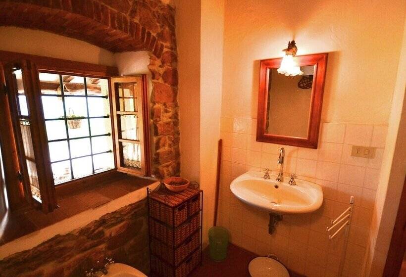 Authentic Tuscan Country Home Situated Between Pistoia And Lucca