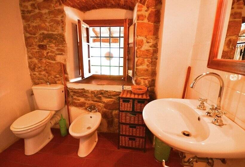 Authentic Tuscan Country Home Situated Between Pistoia And Lucca