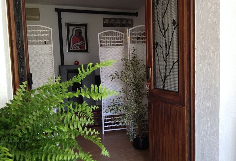 צימר Vali Chalet