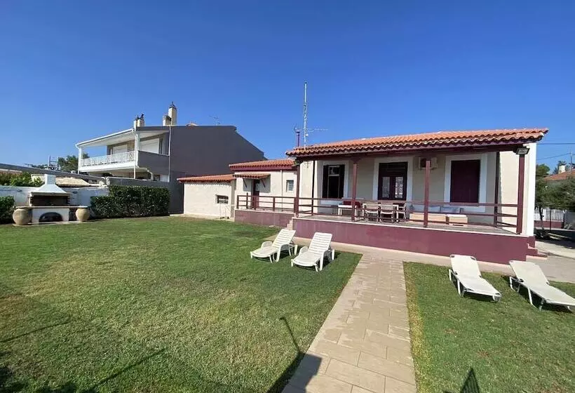 Costa Vasia Suites & Apartments