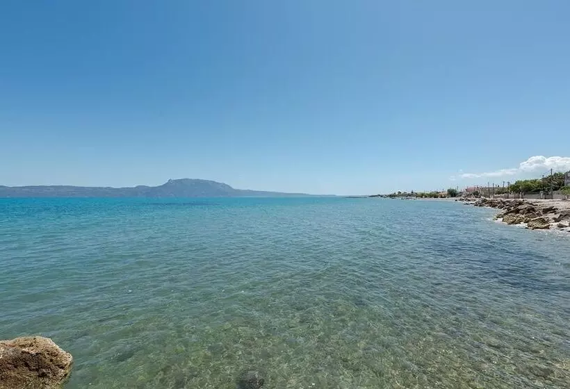 Costa Vasia Suites & Apartments