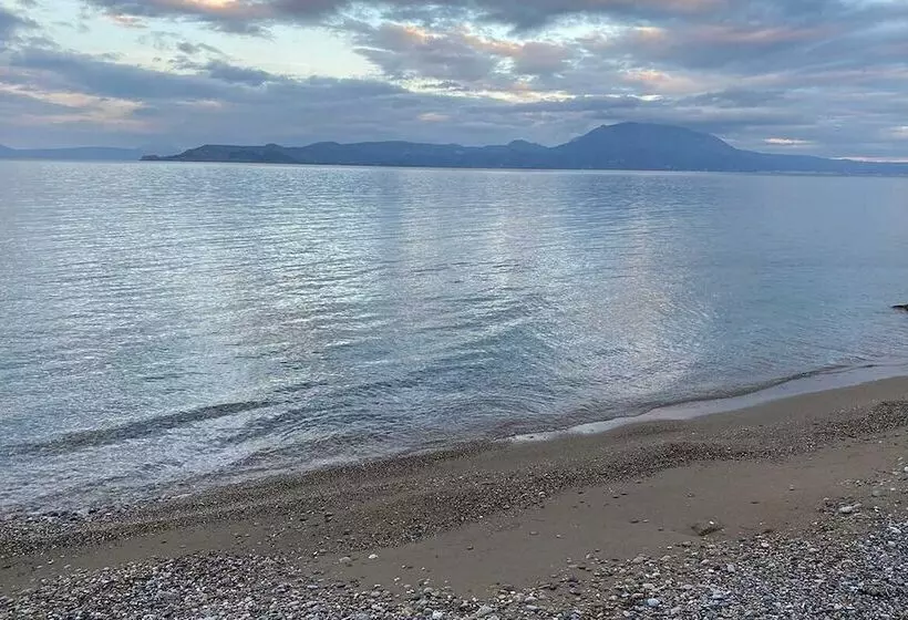 Costa Vasia Suites & Apartments