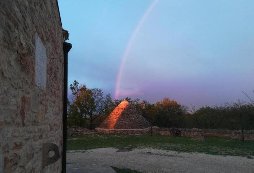 בית מלון כפרי Tenuta Tedone Consolini