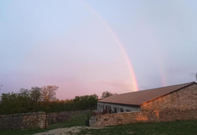 בית מלון כפרי Tenuta Tedone Consolini