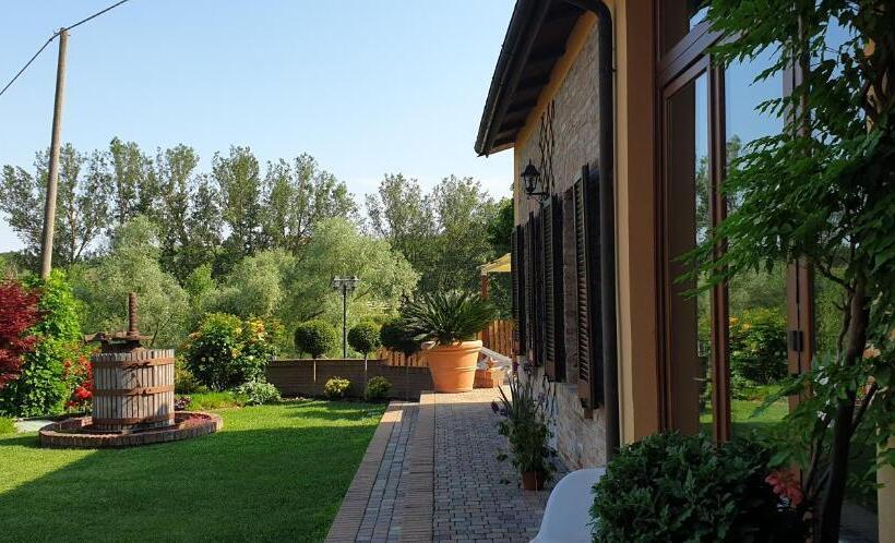 교외 호텔 Villa Vigneto