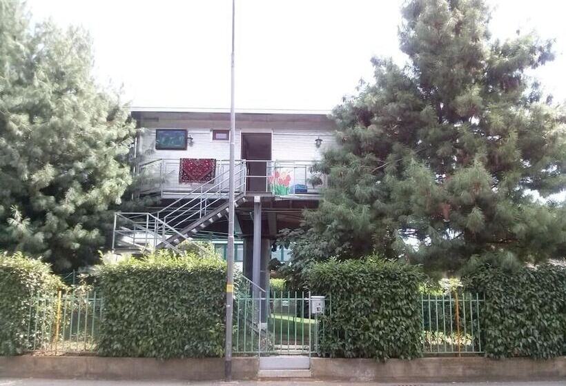 פנסיון Bgy Airport Guesthouse