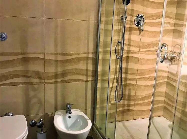 Majatalo Guest House Loriano