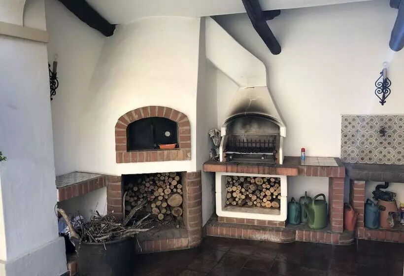 Majatalo Maison Villa Grana