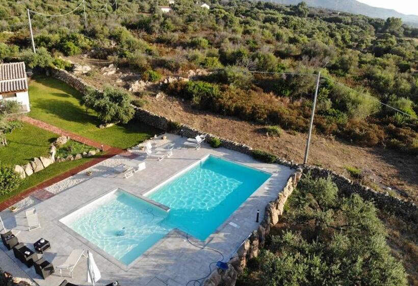 Agriturismo La Rocca Manna