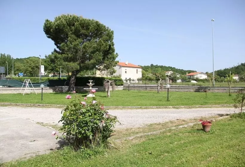 Aamiaismajoitus (B&B) B&s