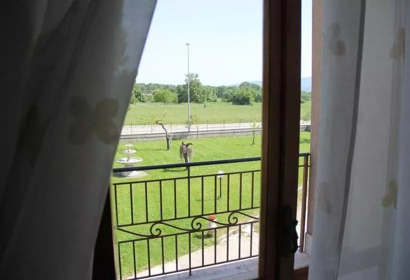 Aamiaismajoitus (B&B) B&s