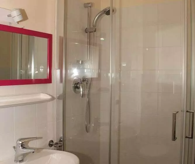 Aamiaismajoitus (B&B) B&s