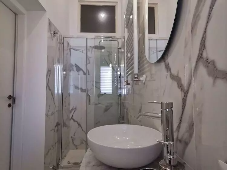 تختخواب و صبحانه Il Galleone