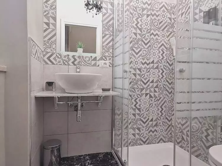 تختخواب و صبحانه Il Galleone