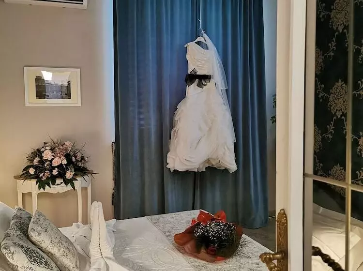 تختخواب و صبحانه Il Galleone