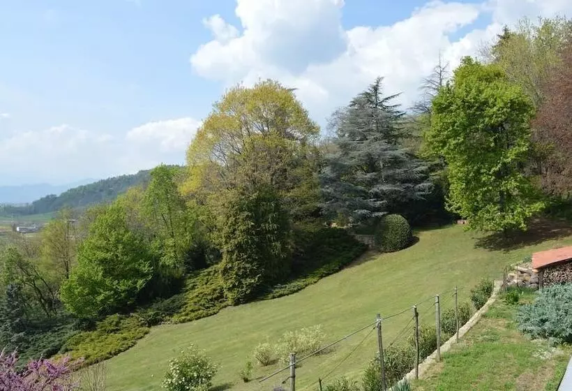 Aamiaismajoitus (B&B) L Uovo E La Faina