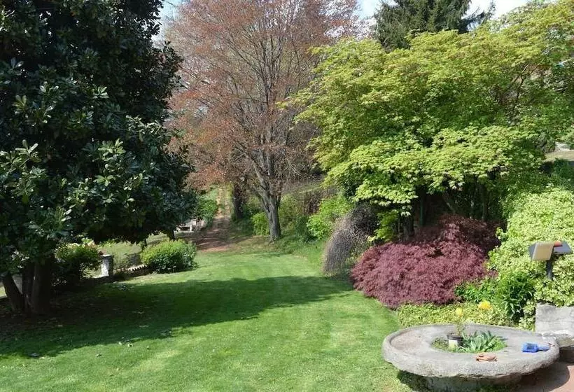 Aamiaismajoitus (B&B) L Uovo E La Faina