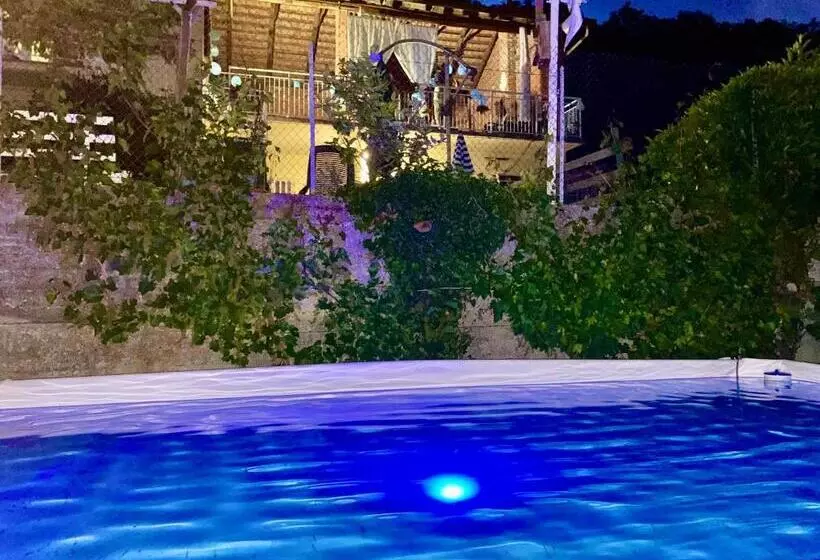 Aamiaismajoitus (B&B) Oca Carolina