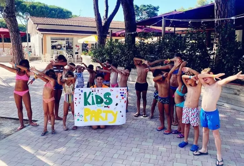 Hotelli Campeggio Del Forte