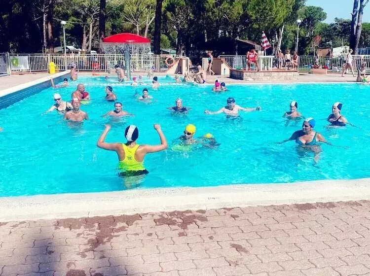 Hotelli Campeggio Del Forte