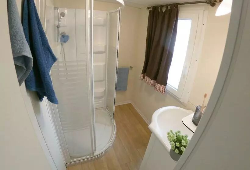 Hotelli Campeggio Del Forte