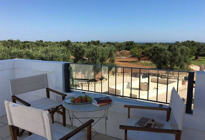 فندق ريفى Boutique Hotel Masseria Sottomasi