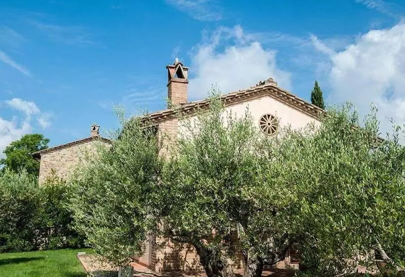 Maaseutuhotelli La Fonte Di Montebuono