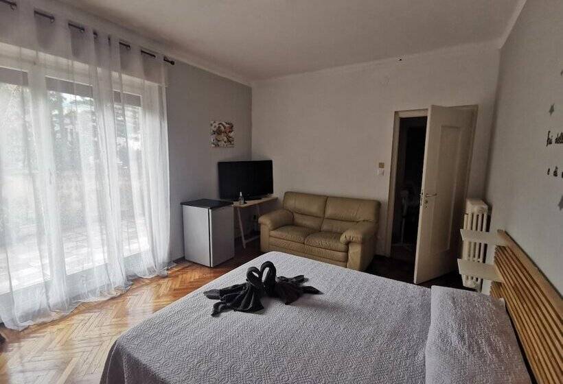 ペンション Via Zeffiro Apartment