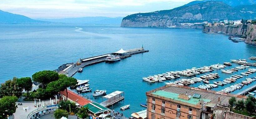 بنسيون Villino L Aranceto Sorrentino